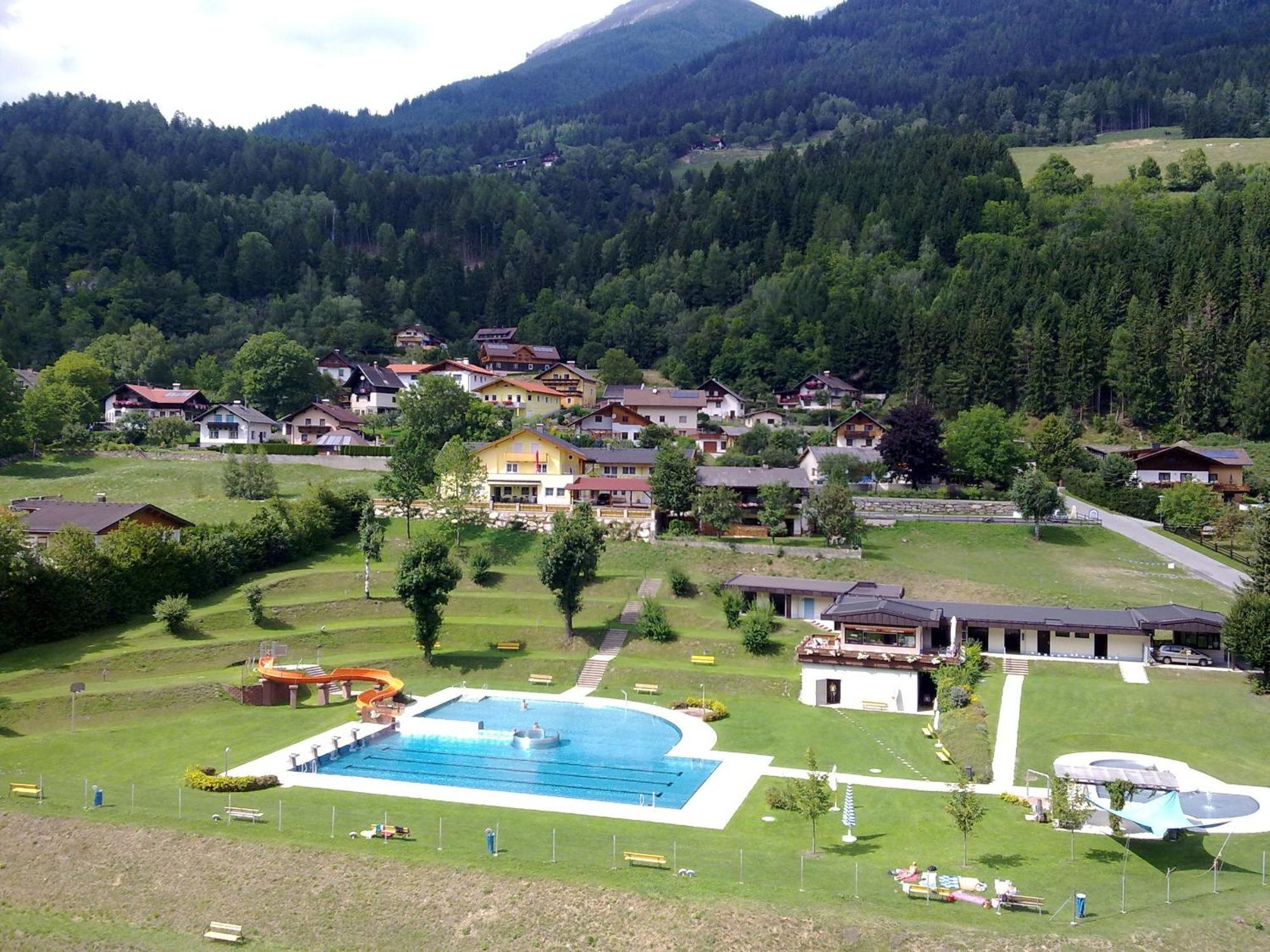 Appartementhaus Flattach Goritschnig Bagian luar foto