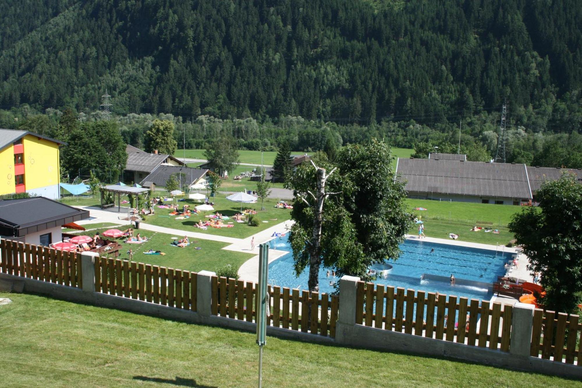Appartementhaus Flattach Goritschnig Bagian luar foto