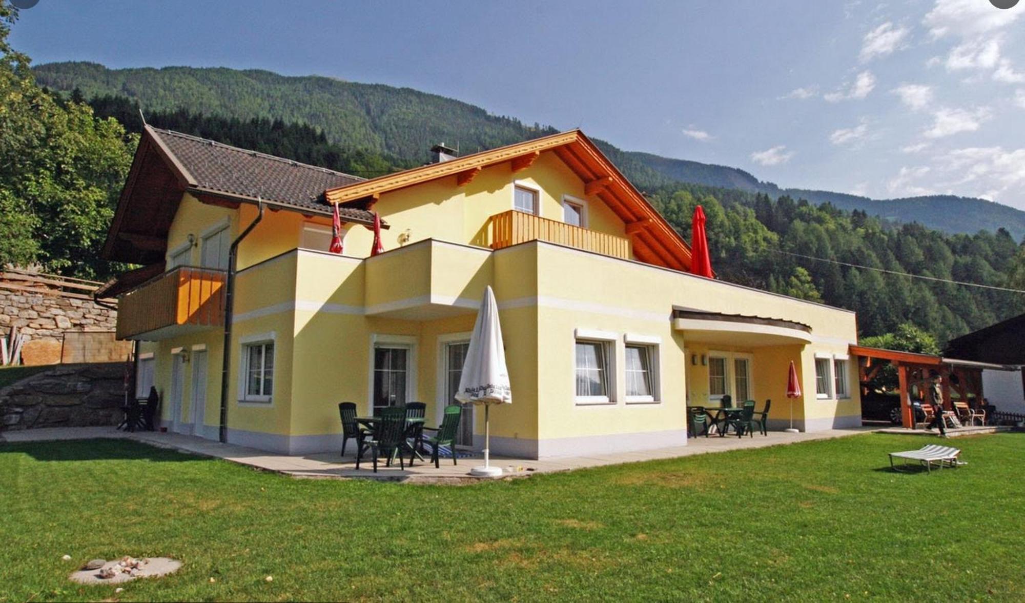 Appartementhaus Flattach Goritschnig Bagian luar foto