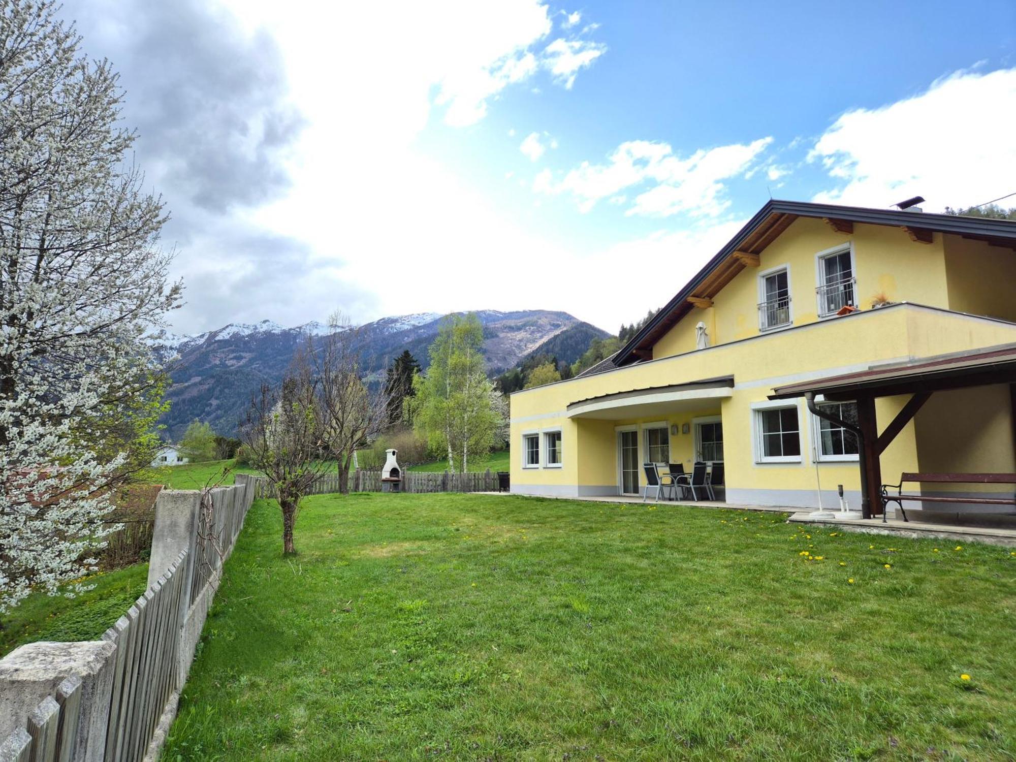 Appartementhaus Flattach Goritschnig Bagian luar foto